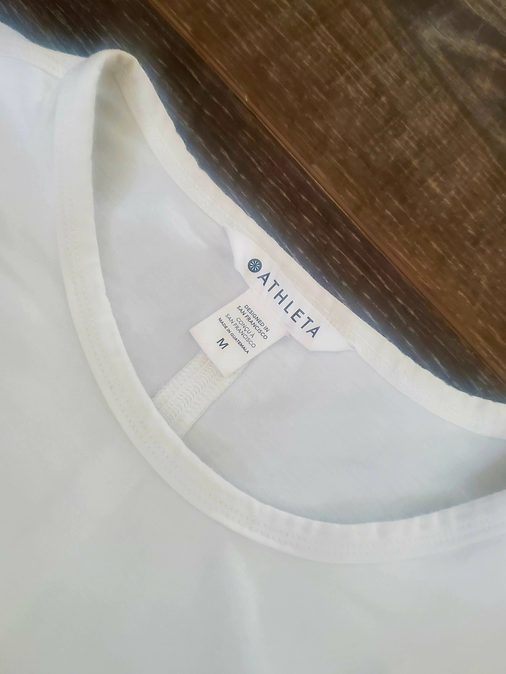 Athleta White Short Sleeve Women's Tee Shirt with Vertical Seam Down Back - med